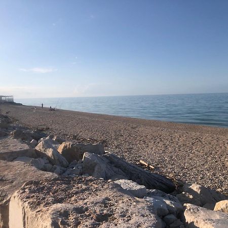 Beach Appartament Marina di Montemarciano Eksteriør billede
